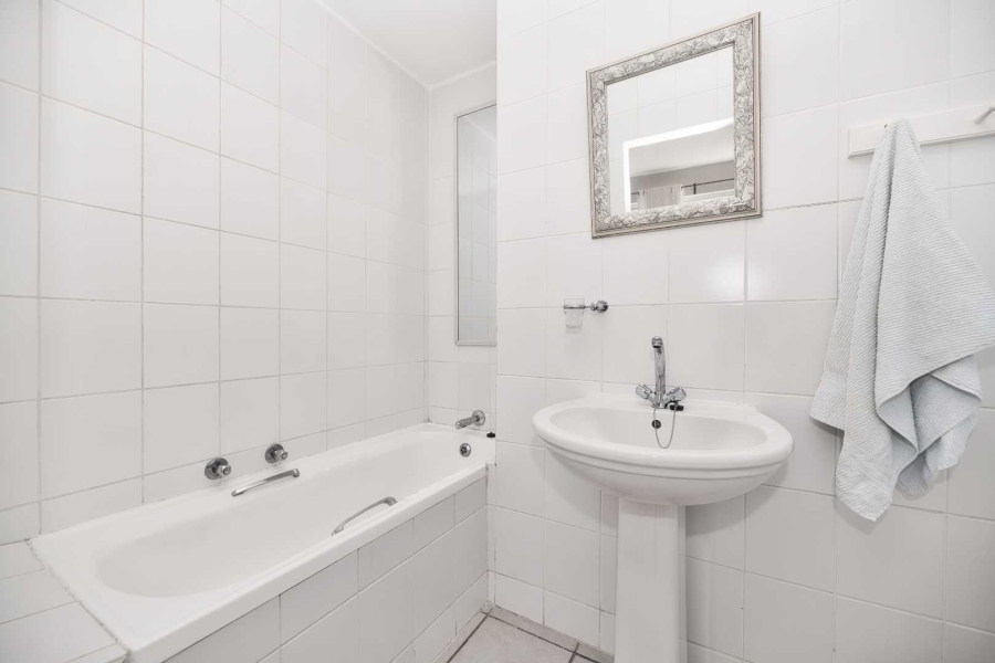 7 Bedroom Property for Sale in Hermanus Heights Western Cape